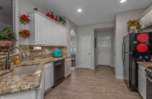 Shreveport House | Mama’s House - Gated- Short Term/Long Term Stays