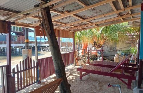 Bunaken House | MAMALIS HOMESTAY