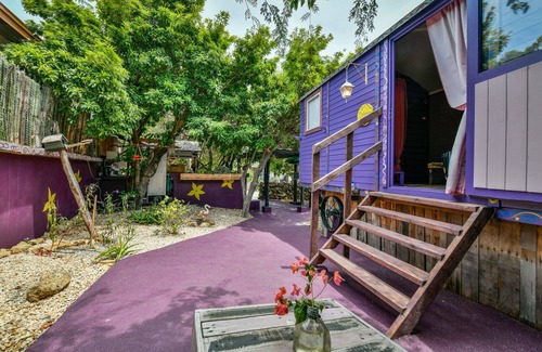 Santa Cruz Apartment | Mammaloe's gypsy wagon Bohemian