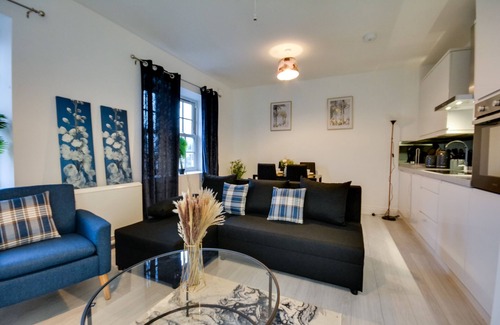 Wigan Apartment | Manchester Gem - Stylish Apartment in Wigan