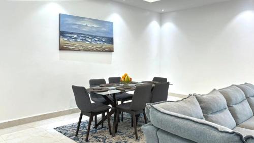 Pointe des Almadies Apartment | Mandela Suite, Ngor Almadies, Dakar, Senegal Appart 3 chambres, 3 salles de bain