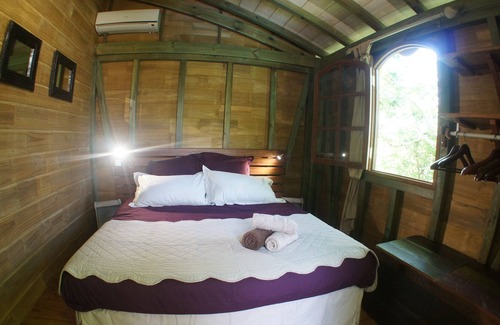 Riviere-Pilote House | MANGO LODGE