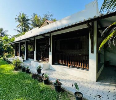 Midigama East House | Mangroves homestay