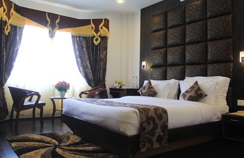 Rajbagh Hotel | Mannat Resorts