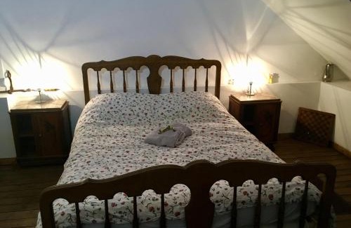 Lanty House | Manoir Bnburgundy 8 P