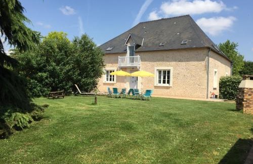 Epineu-le-Chevreuil House | Manoir de charme avec jardin, salle de jeux et proche du Mans (25 min) - FR-1-410-197