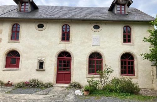 Saint-Martin-des-Entrees House | Manoir de Damigny