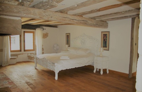 Asnieres sur Vegre Bed & Breakfast | Manoir de la Basse-Cour