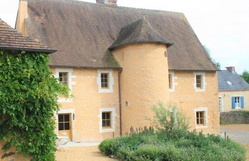 Asnieres sur Vegre Bed & Breakfast | Manoir de la Basse-Cour