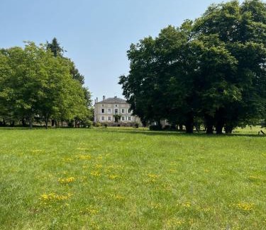 Savignac-les-Eglises Bed & Breakfast | Manoir de La Peytelie