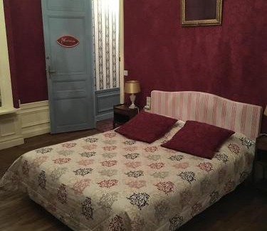 Mouzon Bed & Breakfast | Manoir de La Gravière