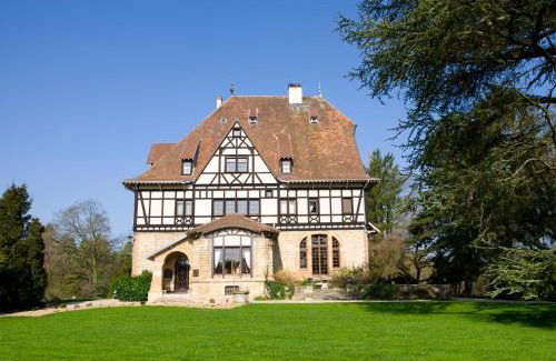 Mouzon Bed & Breakfast | Manoir de La Gravière