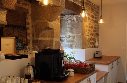 Saint-Evarzec Hotel | Manoir du Moustoir, Hôtel Les Empreintes