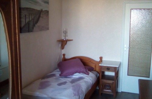 Beaumont Bed & Breakfast | Manoir Le Cristal bed and breakfast, Futuroscope at 27 euros! (more)