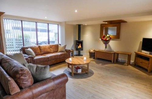 Fulford House | Manor Barn