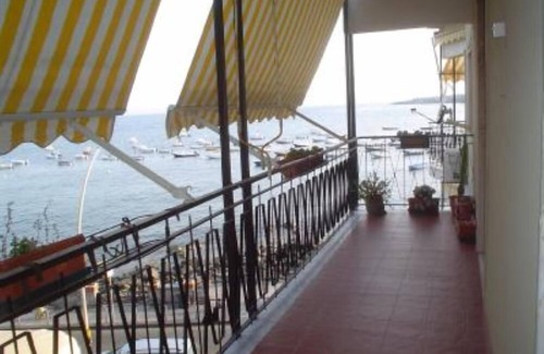Aci Trezza Apartment | "Manor house on the sea of Acitrezza"