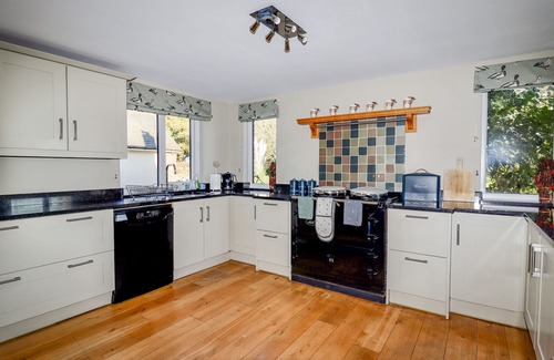 Chester Cottage | MANOR WOOD, pet friendly, luxury holiday cottage in Farndon