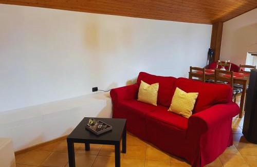 Pedrinate Apartment | Mansarda di 40 mq a Chiasso