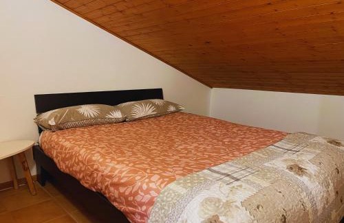 Pedrinate Apartment | Mansarda di 40 mq a Chiasso