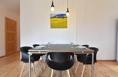 Cuzy House | Mansion in Cuzy with Shared Pool, cleaning included