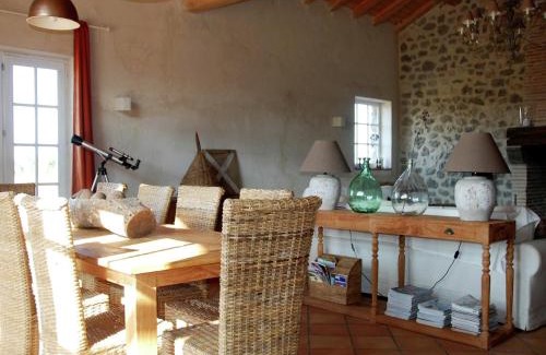 Fargues-sur-Ourbise House | Mansion in Fargues with Pool and Garden, cleaning included