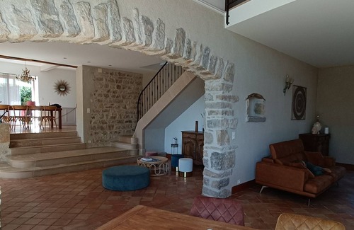 Ordonnaz Villa | Mansion in the heart of Bugey