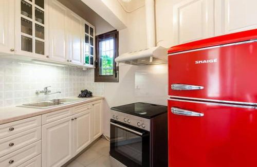 Vrahati House | Mansion of 120 m2, with high ceilings and big yard