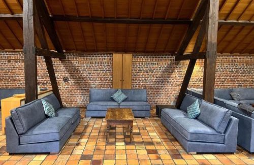 Ouffet House | Mansion with Pool, Néblon