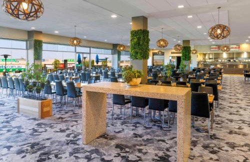 Melton South Hotel | Mantra Melbourne Melton
