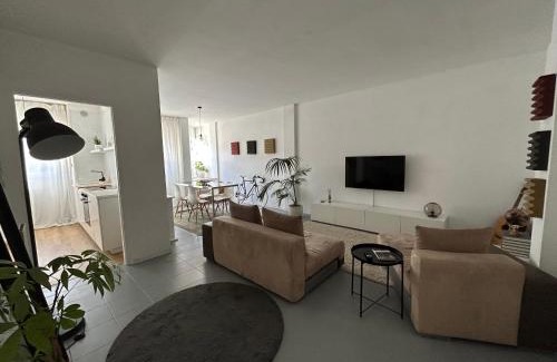 Ponte San Giovanni Apartment | Manzoni House