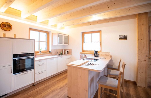 Kirchahorn House | Maple Chalet