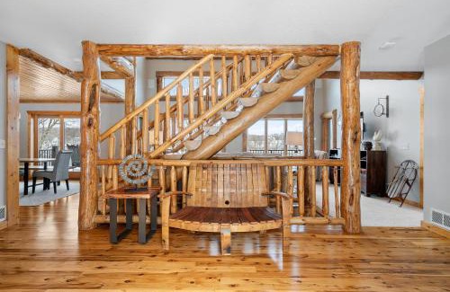 Buffalo House | Maple Lake Chalet