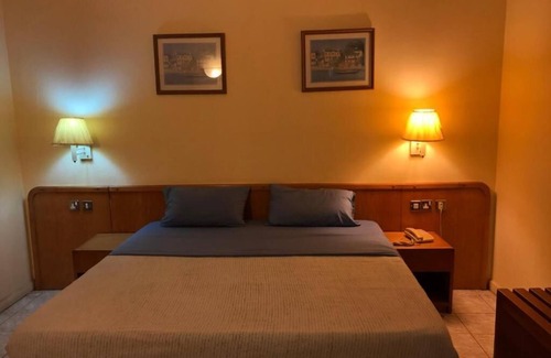 Accra Hotel | Maple Leaf Korean Hotel