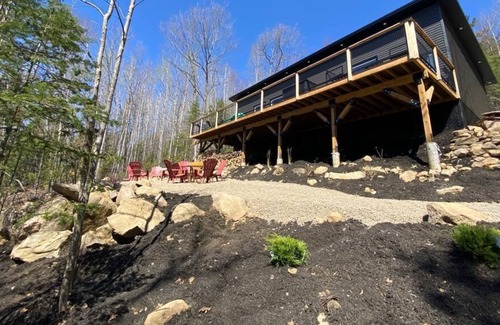 Madawaska Valley Cottage | Maple Ridge Modern Cottage