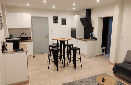 Clouange Apartment | Maréchal 1 Parking 4 Couchages
