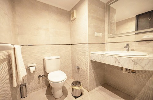 As-Sayidah Zaynab Hotel | Mar Charbel Hotel Cairo