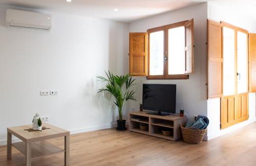 Ahin Apartment | Mar de fonts ain