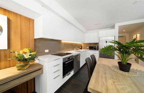 Arthur's Point Apartment | Mara Apartment @ the base of Coronet Peak