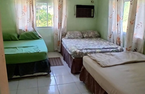 San Juan-Laventille House | Maracas Bay View