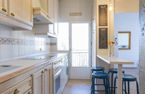 Las Acacias Apartment | Maravilloso Apartamento en Puerta de Toledo C/Gasómetro by Batuecas