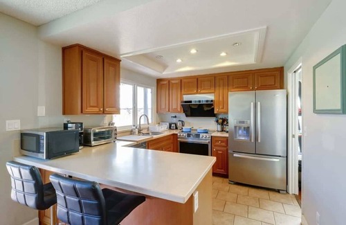 Ardenwood House | @ Marbella Lane - 4BR Home Away From Home | Ldry
