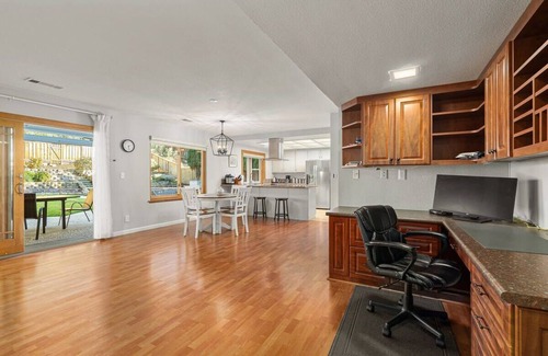 Noble House | @ Marbella Lane - 4BR SiliconValley Gem|Pool House