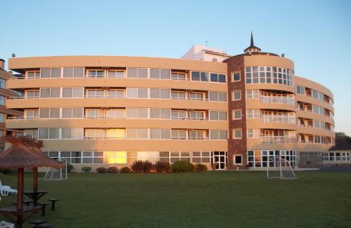 Carilo Hotel | Marcin Hotel