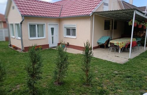 Hajduszoboszlo House | Margó Vendégházak 2