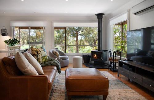 Mount Franklin House | Margies on Mt Franklin 8 minutes from Daylesford