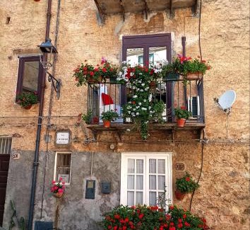 Isnello House | Marianna