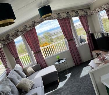 Carsethorn Resort | Marianne Bay - Southerness Caravan Park with Sea View - Pet Friendly