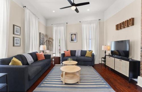 Faubourg Marigny Apartment | Marigny BD Surrounded by Music Food and Art