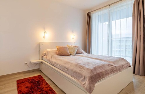 Vizafogo Apartment | Marina Bay Apartment with free Parking