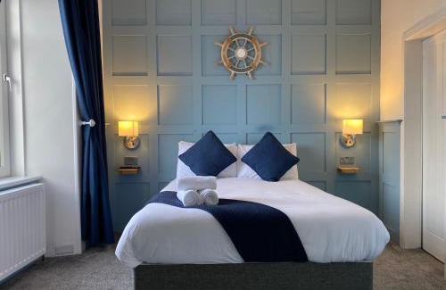 Irvine House | Marina View Guest House